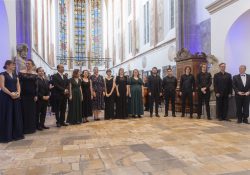 Sonderkonzert der Konzertreihen KLANG.RAUM.MUSEUM Oratorium Felix Mendelssohn-Bartholdy "Der Elias" Chöre der HfkM Regensburg und HfK Bayreuth Symphonieorchester der Universität Regensburg mit Solisten Katja Stuber Patrizia Häusermann Andrew Lepri Meyer Daniel Ochoa unter Leitung von Arn Goerke Minoritenkirche Regensburg Foto: altrofoto.de