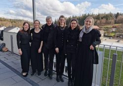 Nach der Veranstaltung mit Universitätsmusikdirektor Arn Goerke