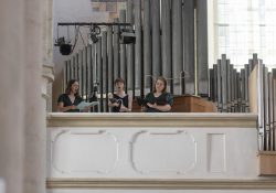 Sonderkonzert der Konzertreihen KLANG.RAUM.MUSEUM Oratorium Felix Mendelssohn-Bartholdy "Der Elias" Chöre der HfkM Regensburg und HfK Bayreuth Symphonieorchester der Universität Regensburg mit Solisten Katja Stuber Patrizia Häusermann Andrew Lepri Meyer Daniel Ochoa unter Leitung von Arn Goerke Minoritenkirche Regensburg Foto: altrofoto.de